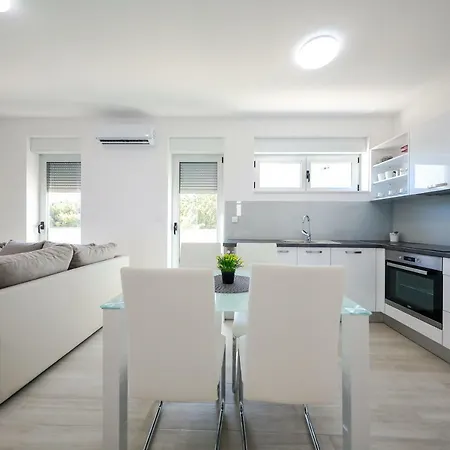 Sandy Beach Apartman