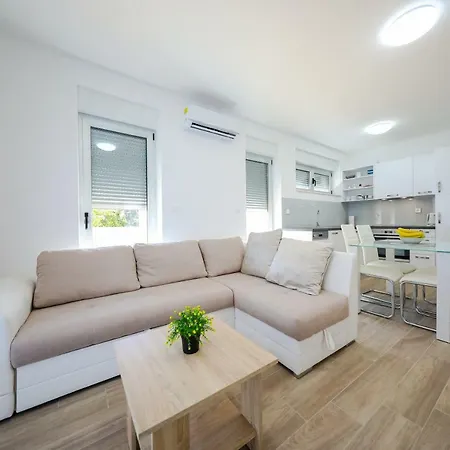 Sandy Beach Apartman