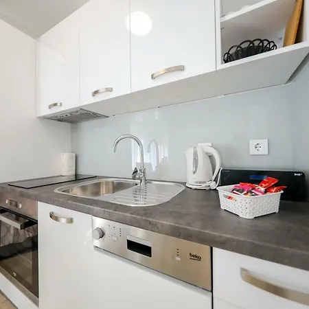 Apartment Sandy Beach *