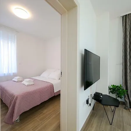 Apartment Sandy Beach *